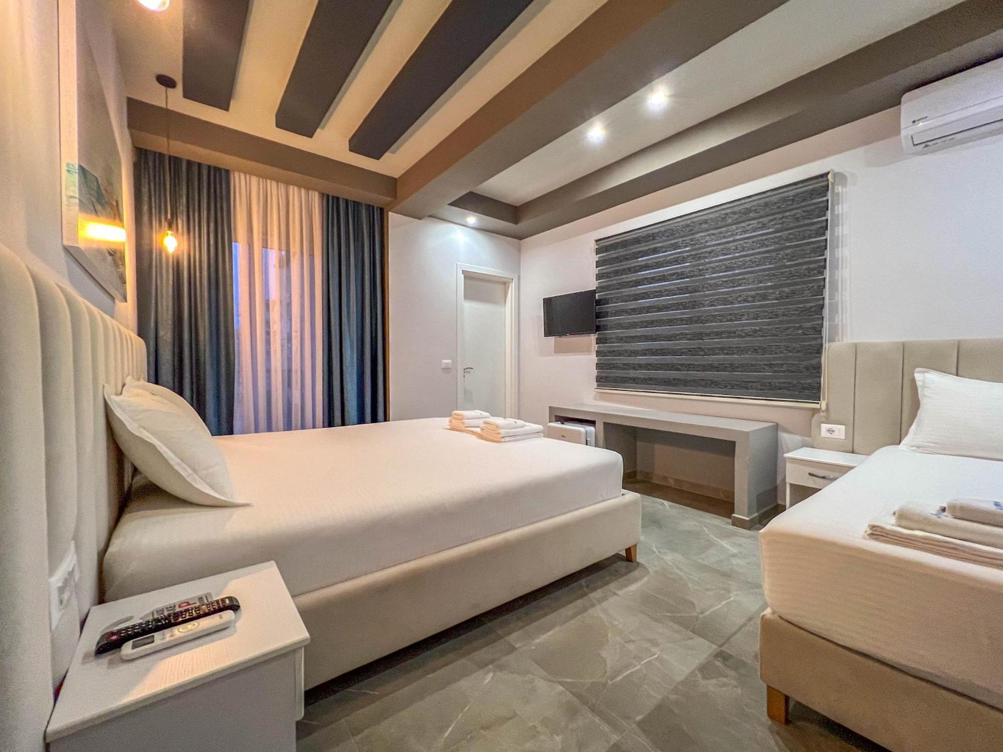 Rumani 3 Islands Hotel Ksamil Exterior photo